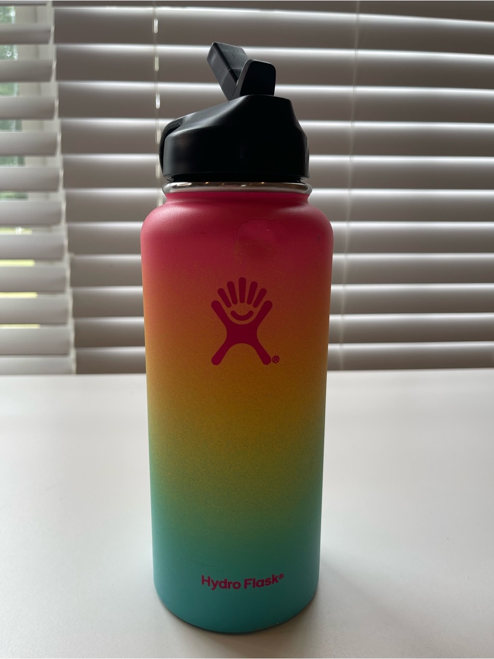 Hydro Flask 32oz Shave Ice Rainbow Ombre Water Bottle Hawaiian Rainbow - Dent